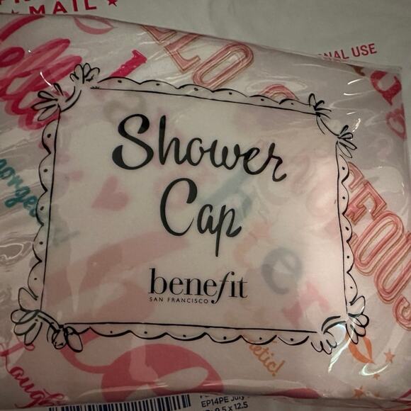 Benefit Cosmetics Bathina Shower Cap hair care